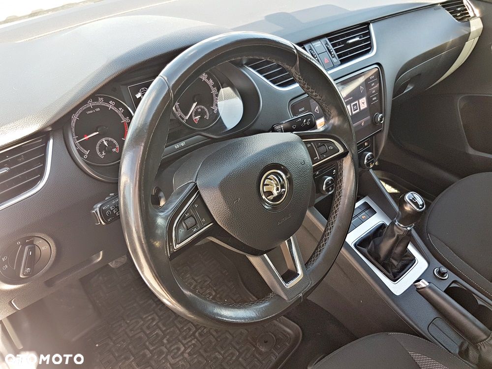 Skoda Octavia 2.0 TDI SCR Ambition - 10