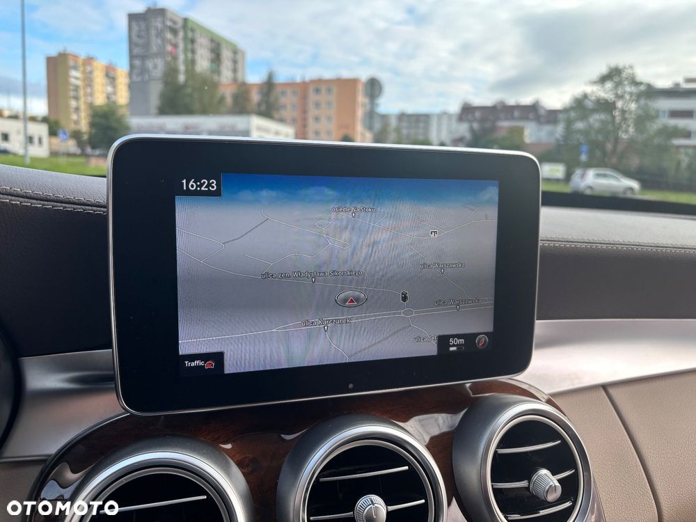 Mercedes-Benz Klasa C 250 7G-TRONIC - 17