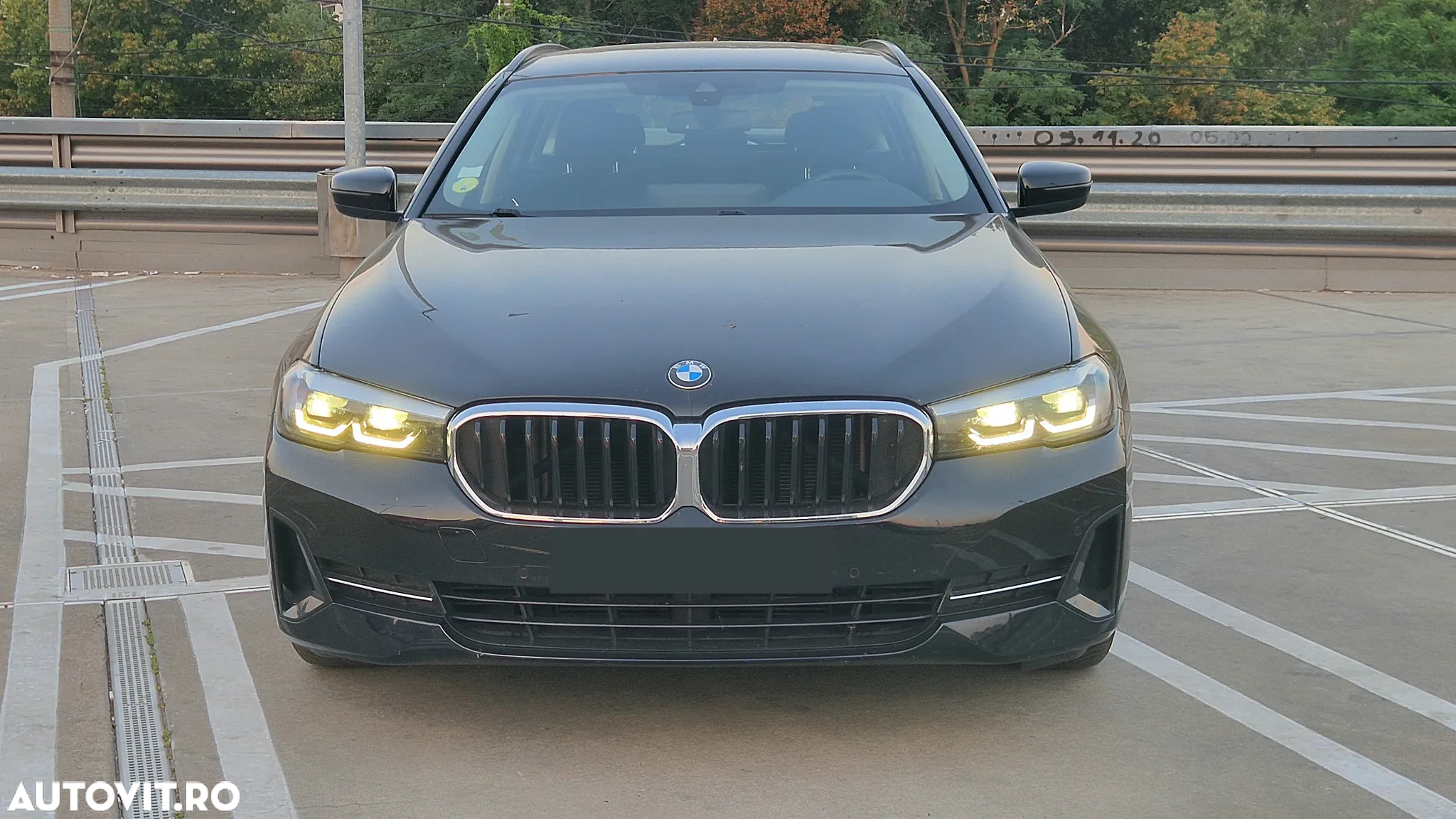 BMW Seria 5 520d Touring Aut. Luxury Line - 4