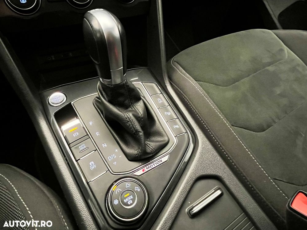 Volkswagen Tiguan - 29