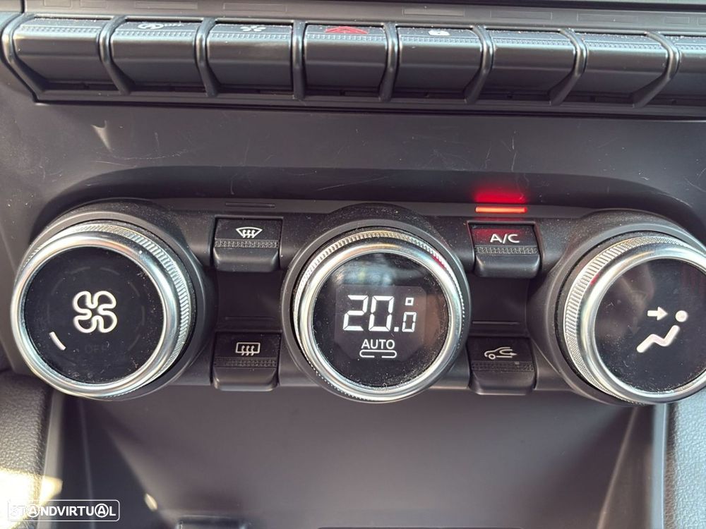 Renault Clio 1.0 TCe Techno Bi-Fuel - 24