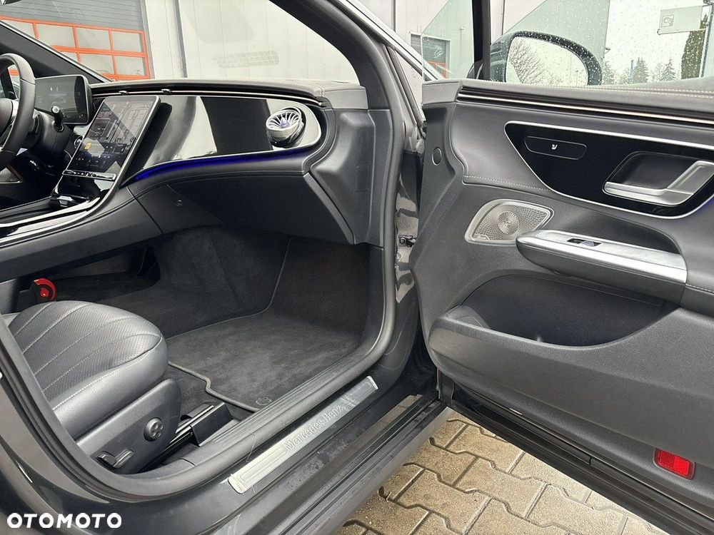 Mercedes-Benz EQE - 15