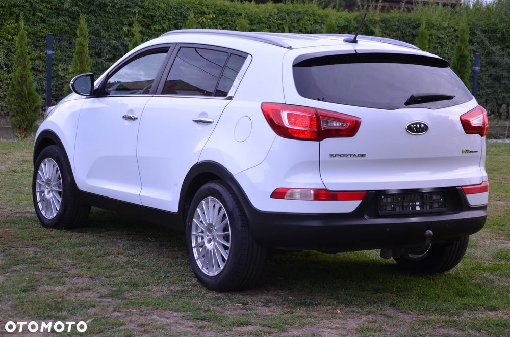 Kia Sportage 1.7 CRDI 2WD ISG Dream-Team Edition - 6