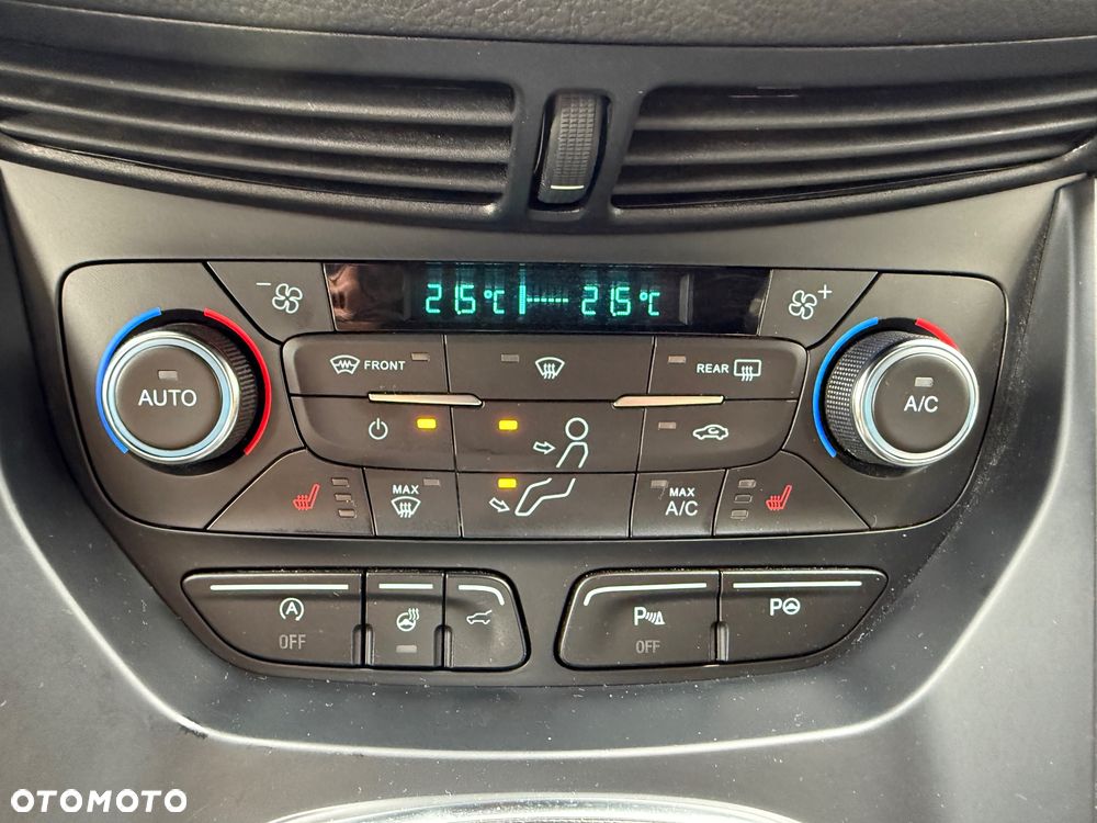 Ford Kuga 2.0 TDCi 4x4 ST-Line - 29