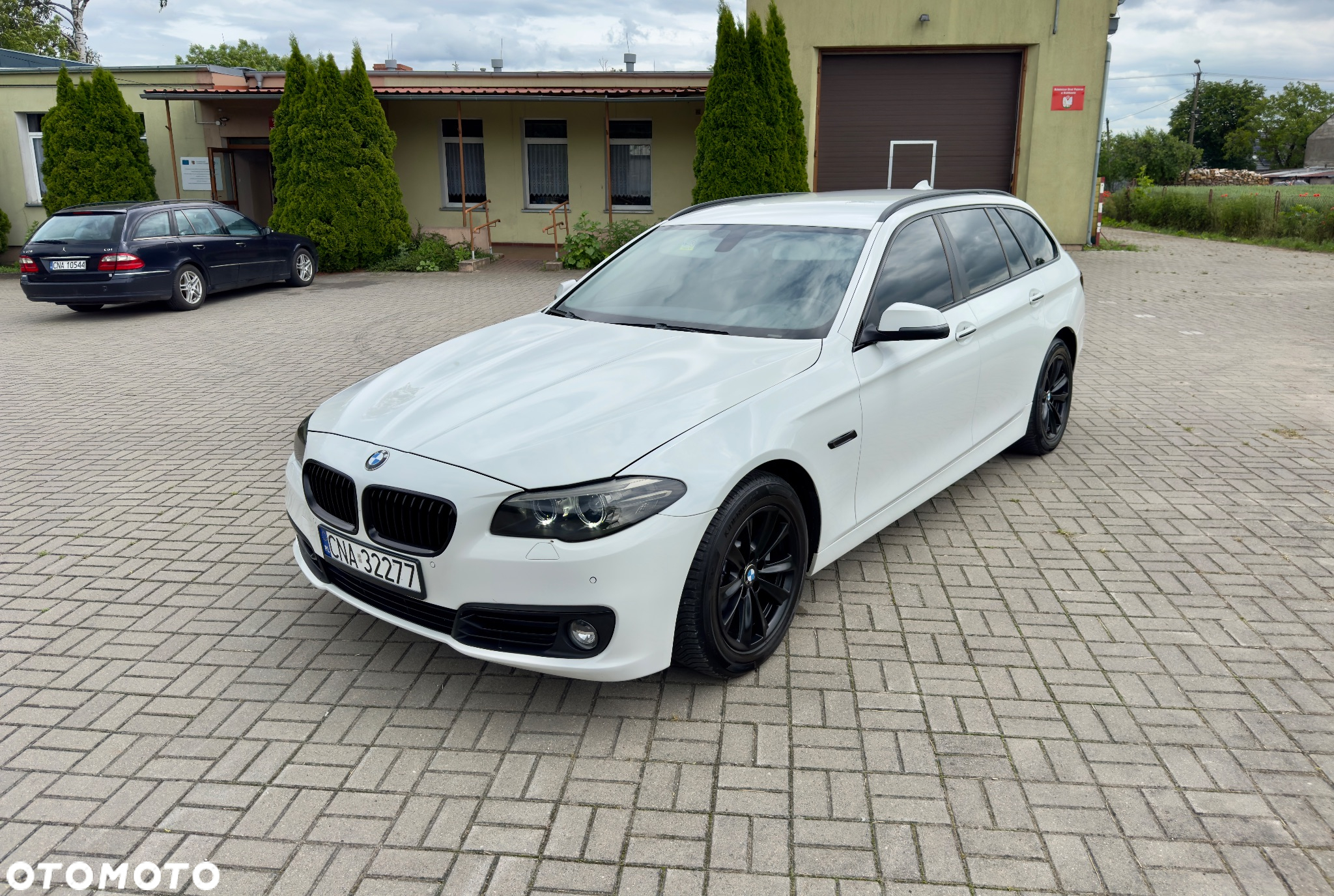 BMW Seria 5 520d Luxury Line - 6