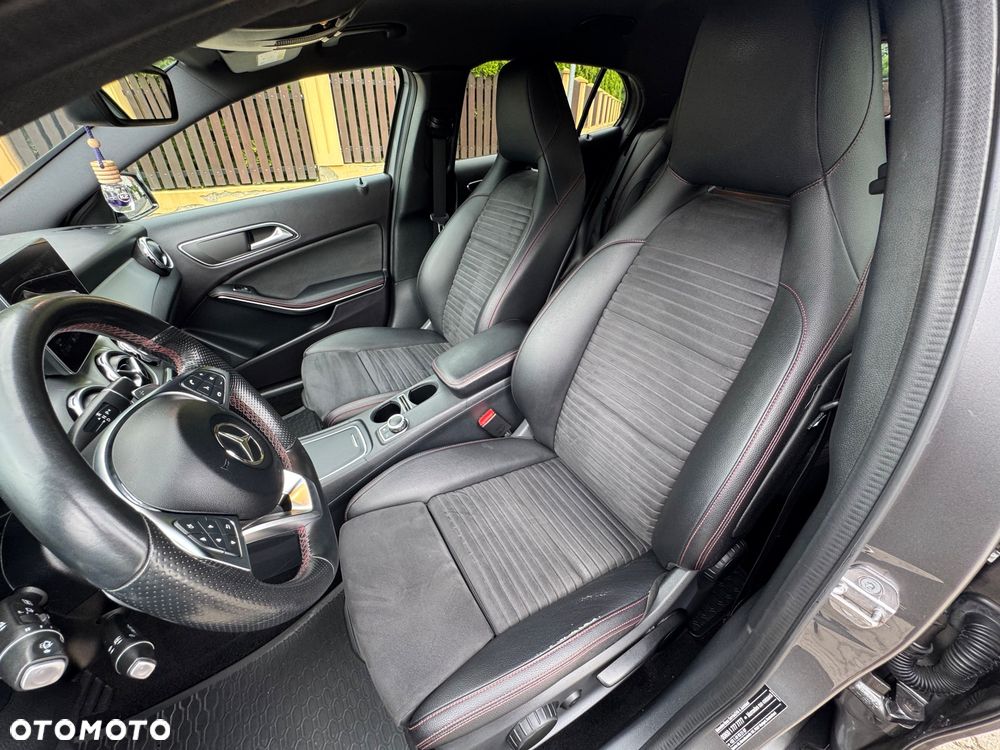 Mercedes-Benz GLA - 29