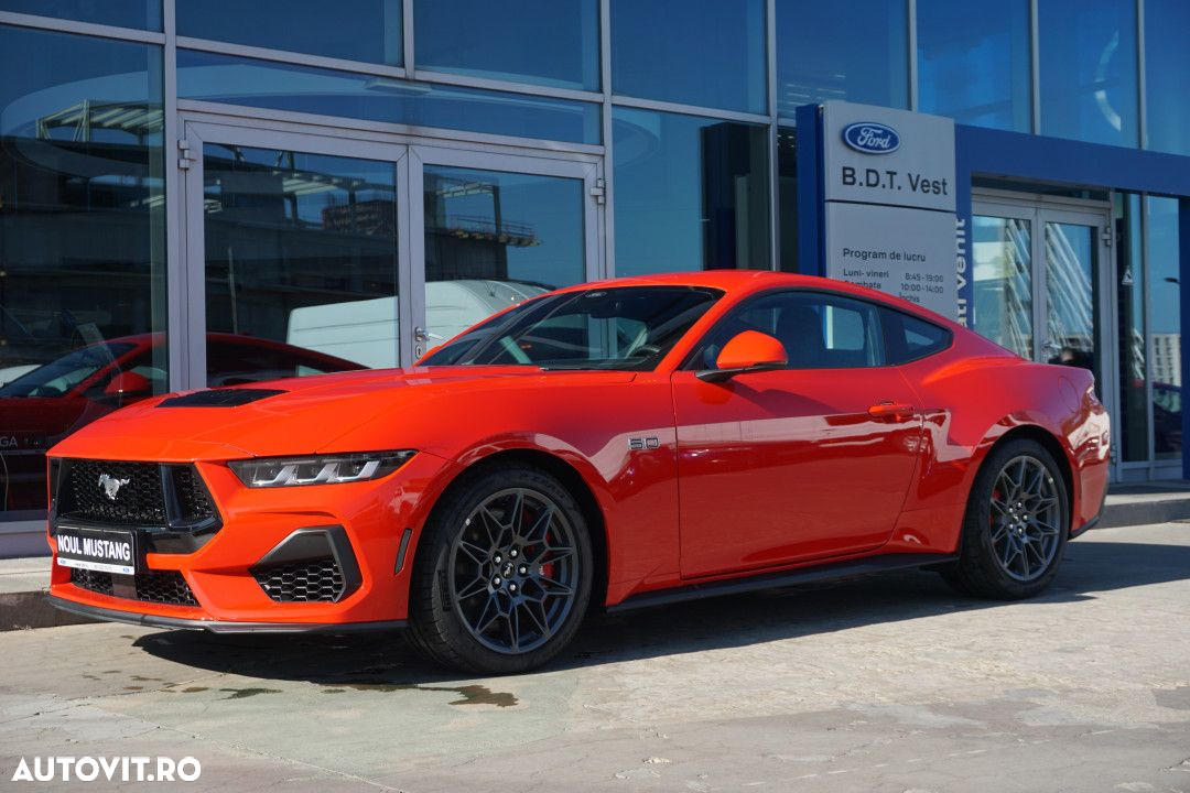 Ford Mustang - 4