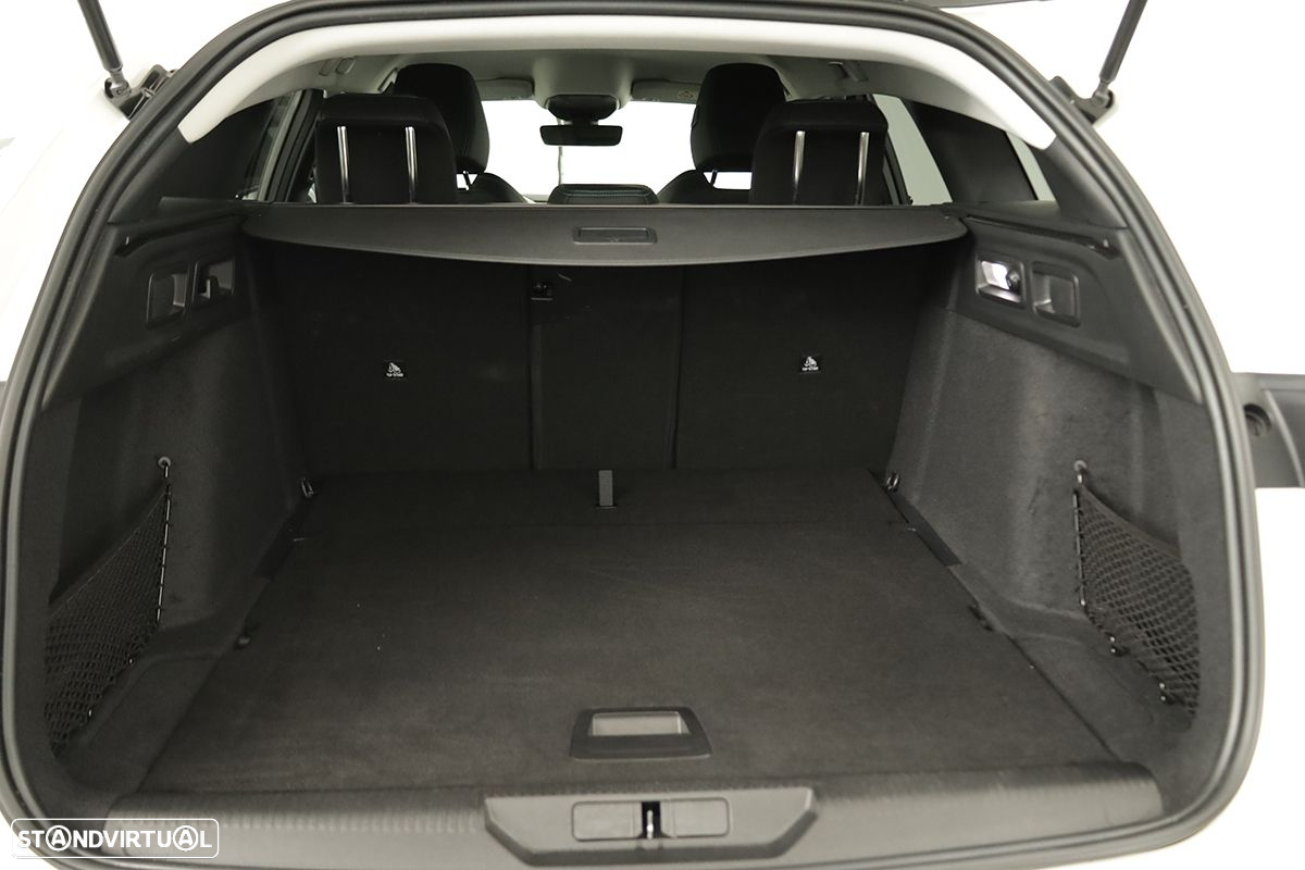 Peugeot 308 SW 1.2 PureTech Allure Pack EAT8 - 24