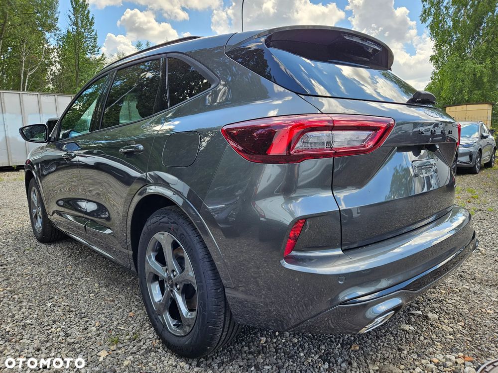 Ford Kuga 2.5 FHEV FWD ST-Line - 11