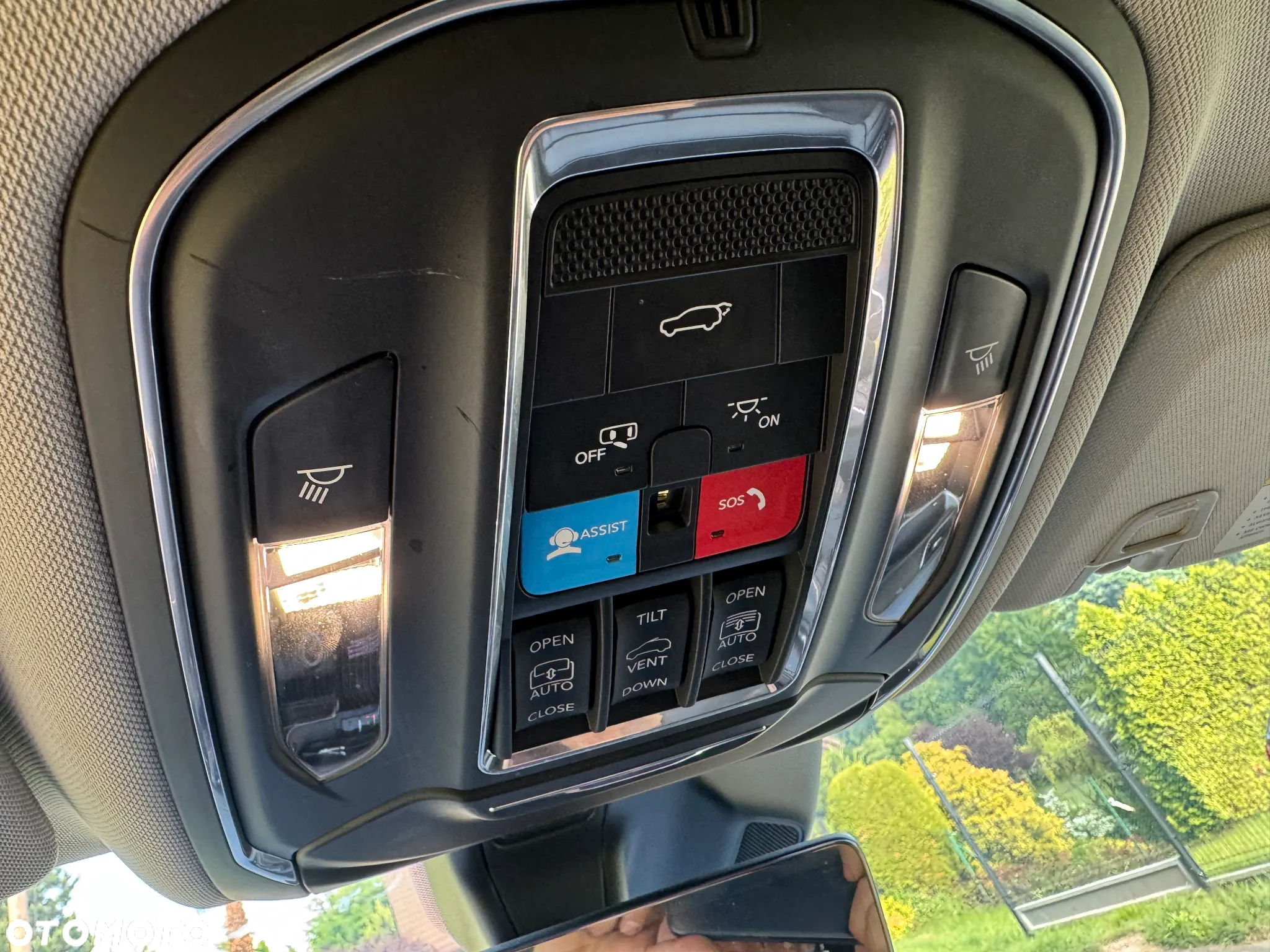 Jeep Grand Cherokee - 16