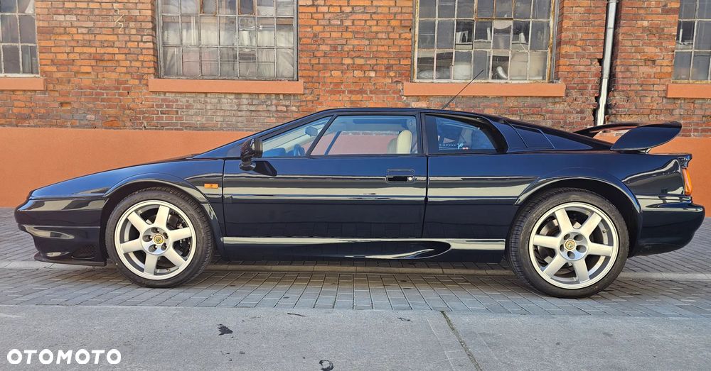 Lotus Esprit - 9
