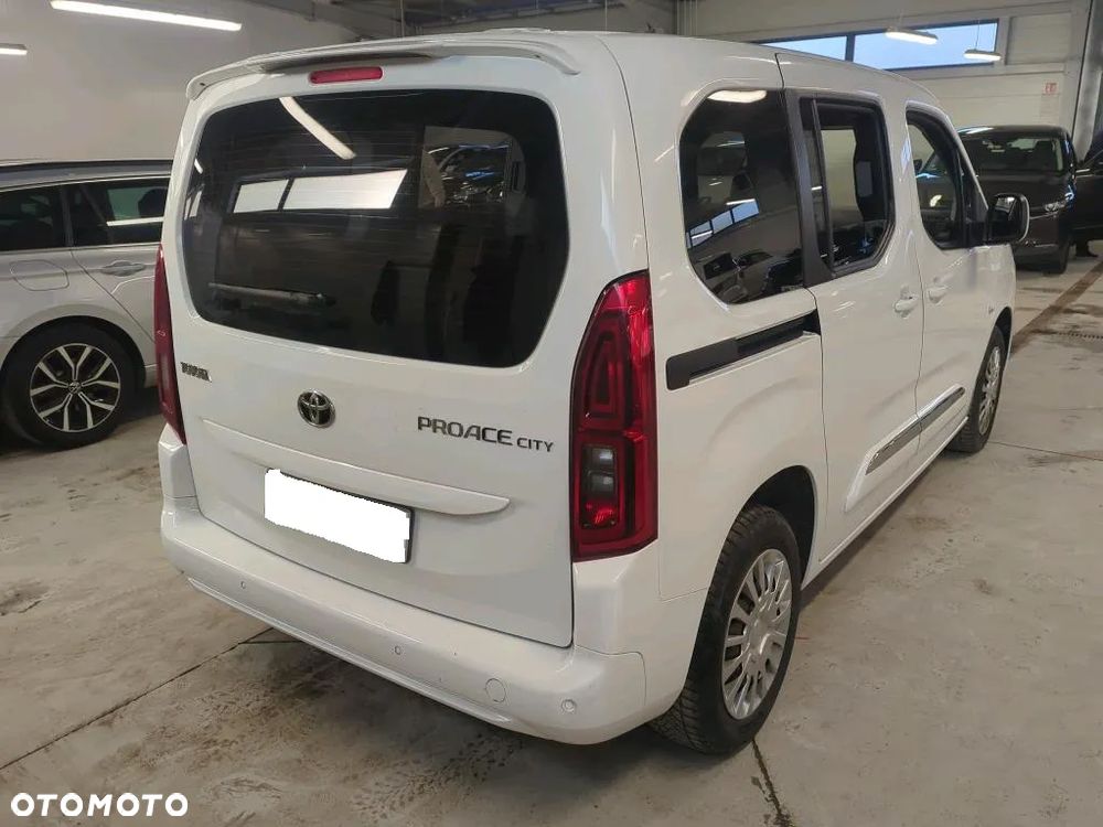 Toyota Proace City - 13