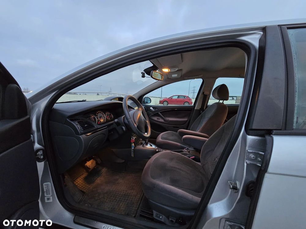 Citroën C5 II 3.0 V6 Exclusive - 5