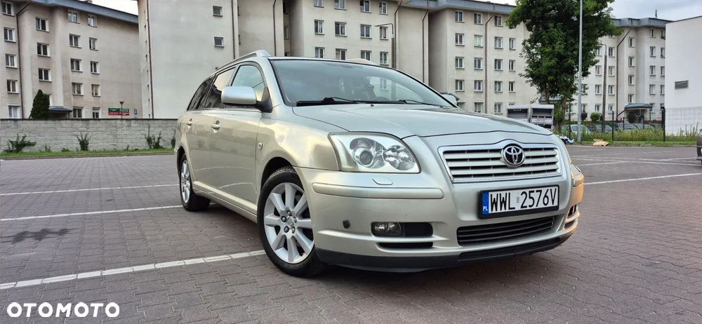 Toyota Avensis 2.0 VVT-i Combi Edition - 1