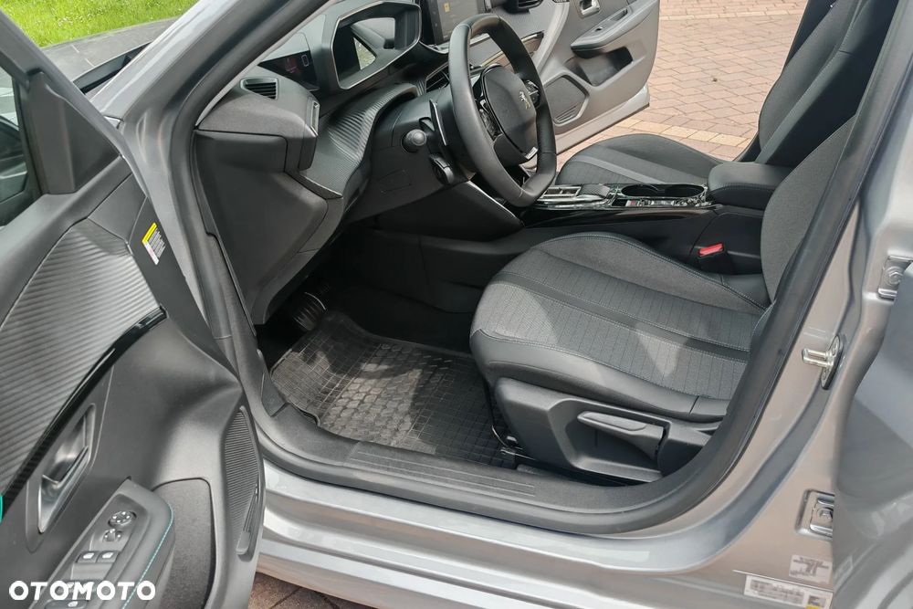Peugeot 208 PureTech 100 EAT8 Allure - 15
