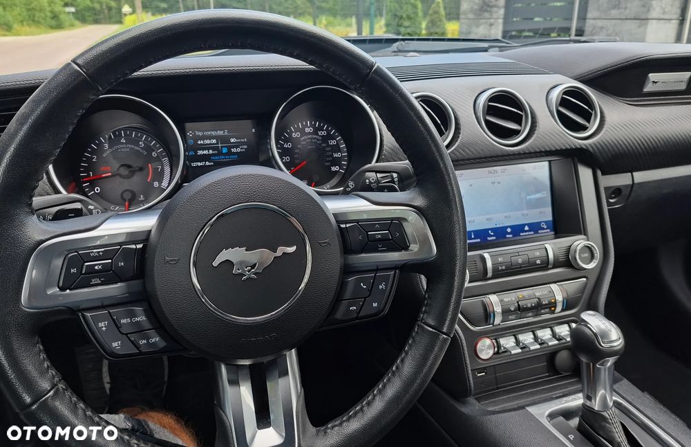 Ford Mustang - 11