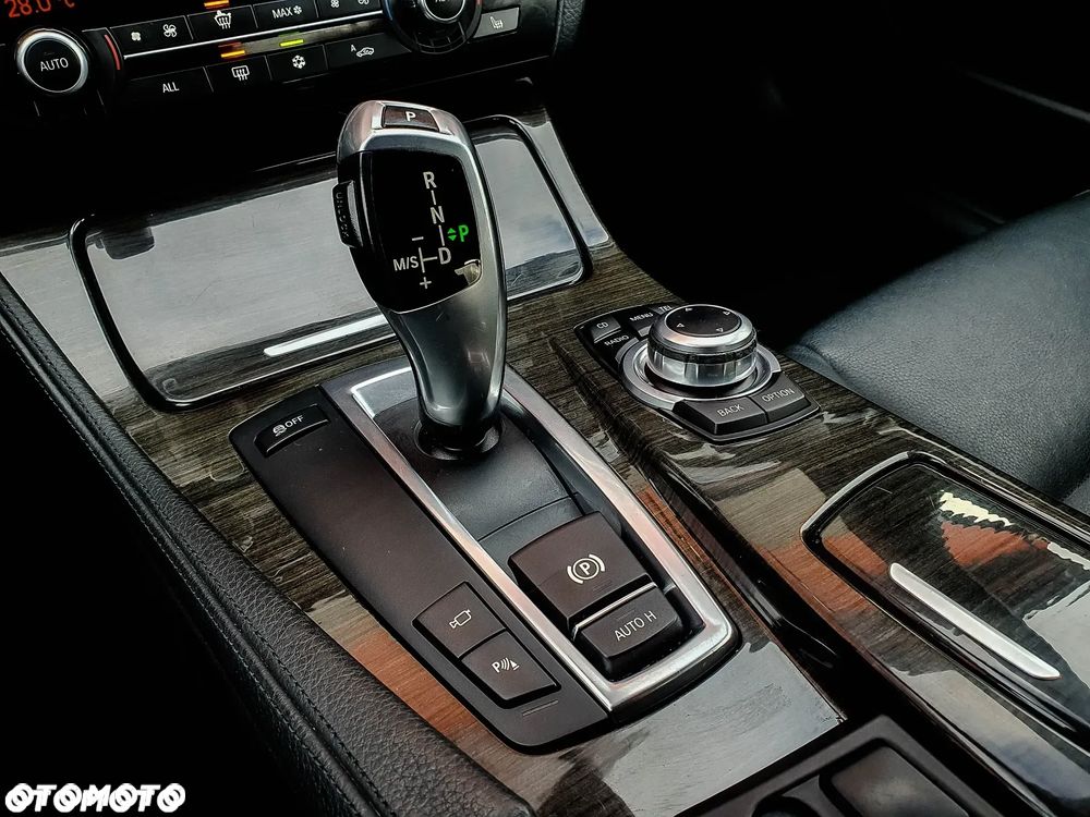 BMW Seria 5 - 32