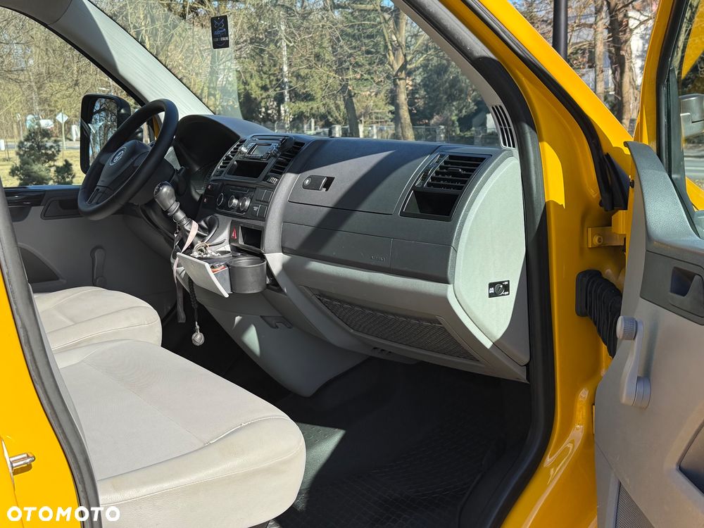 Volkswagen Transporter T5 - 8