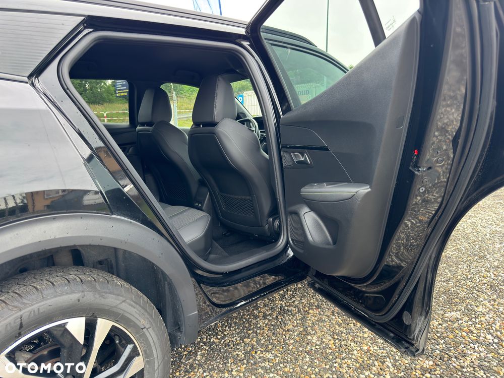 Peugeot 2008 PureTech 130 EAT8 GT - 22