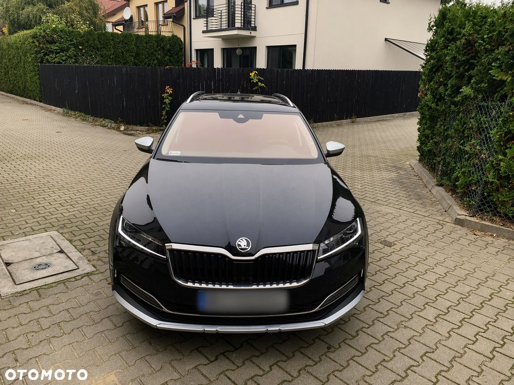 Skoda Superb 2.0 TSI 4x4 Scout DSG - 2