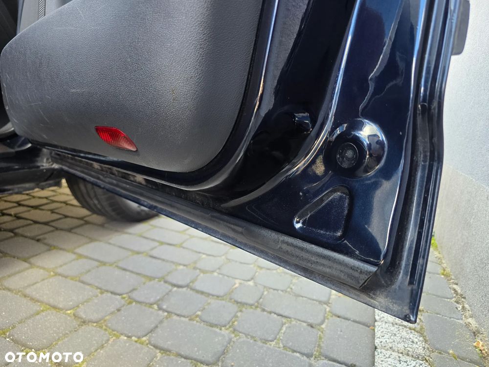 Volkswagen Sharan - 23