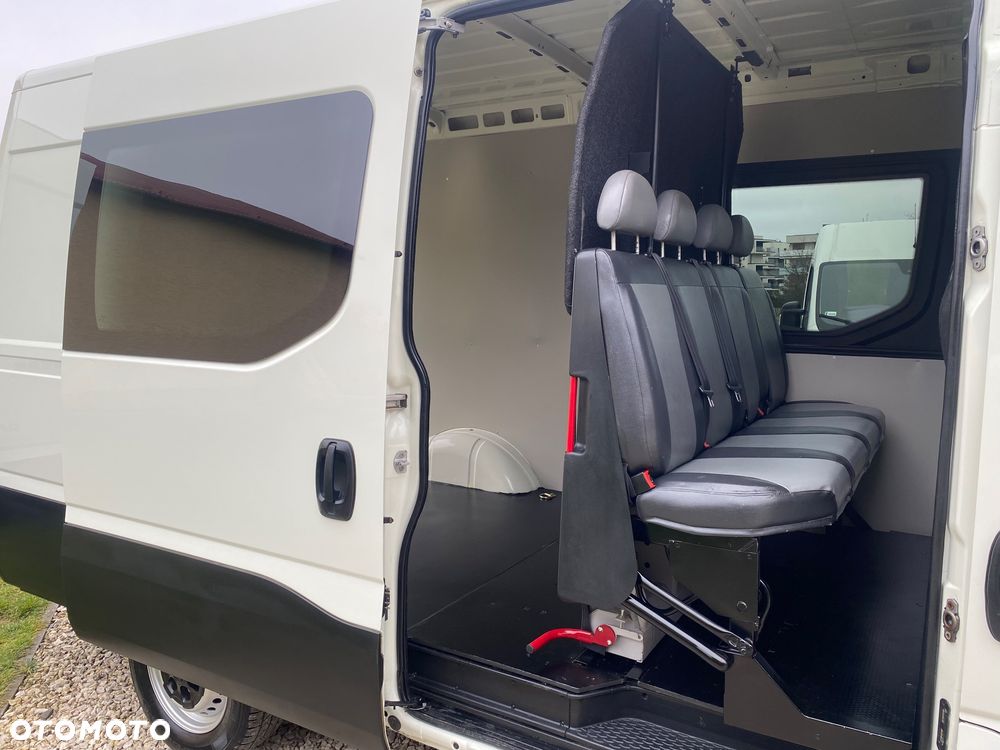 Iveco DAILY Brygadowe, 7-osobowe, serwisowane - 12