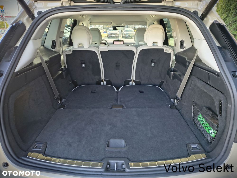 Volvo EX90 - 31