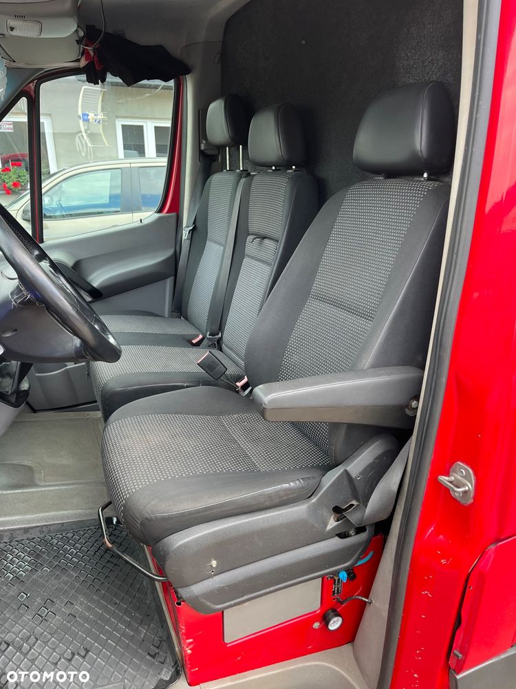 Mercedes-Benz Sprinter 916 - 9