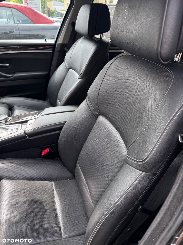 BMW Seria 5 535d xDrive Luxury Line - 7