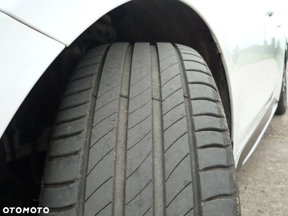 Kia ProCeed 1.4 T-GDI GT Line DCT - 11