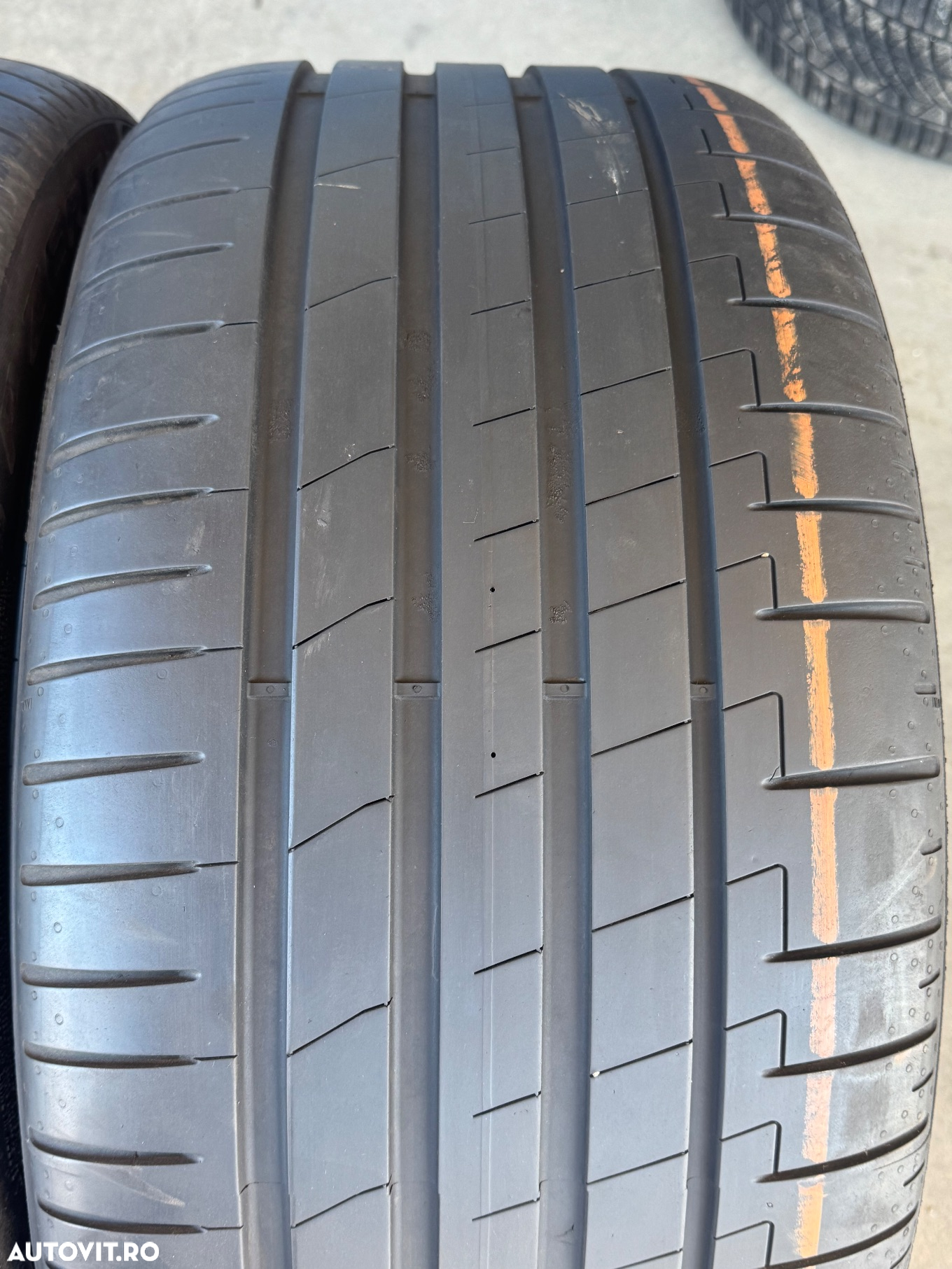 Vând 2 anvelope 285/40/20 Pirelli de vară ca noi - 4