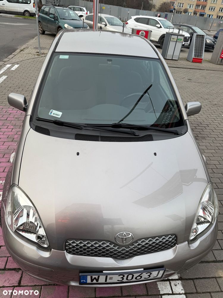 Toyota Yaris - 5