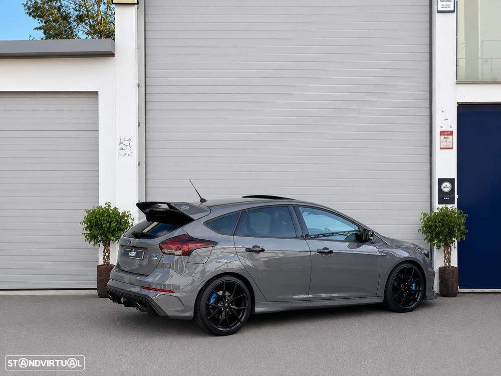 Ford Focus 2.3 EcoBoost S&S 4WD RS — fotografia 18
