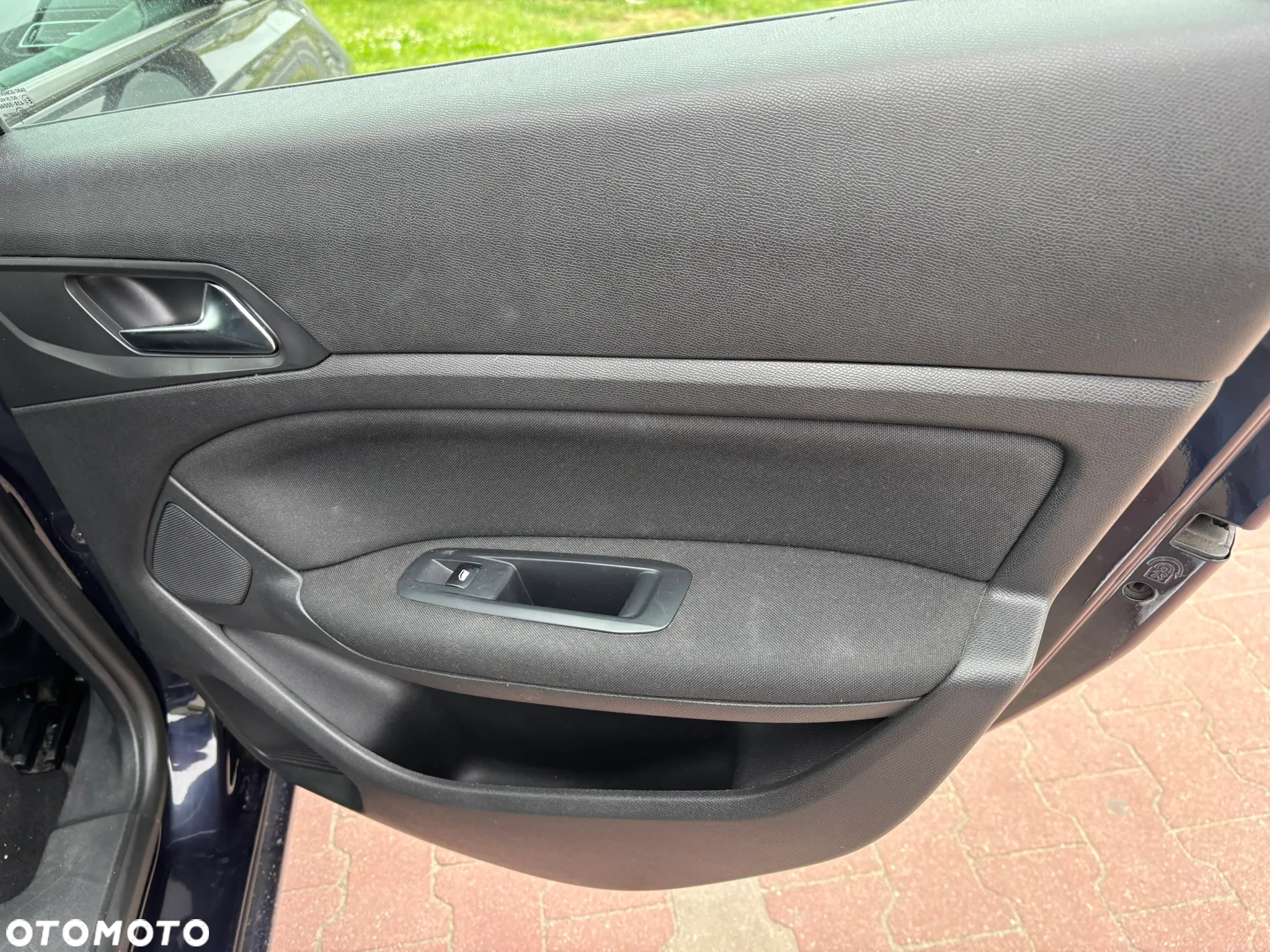 Peugeot 308 1.6 THP Allure - 8