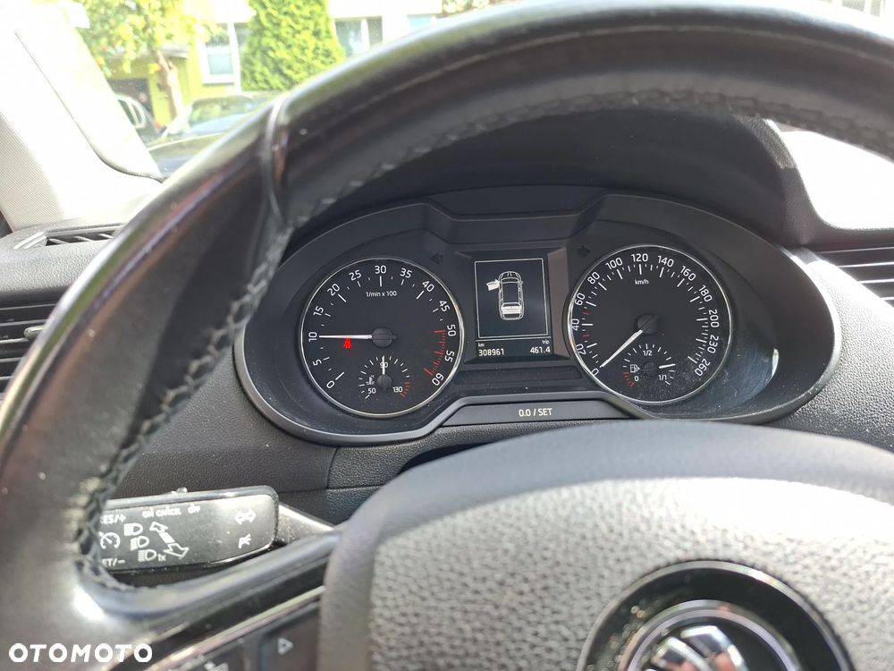 Skoda Octavia 1.6 TDI Ambition - 13