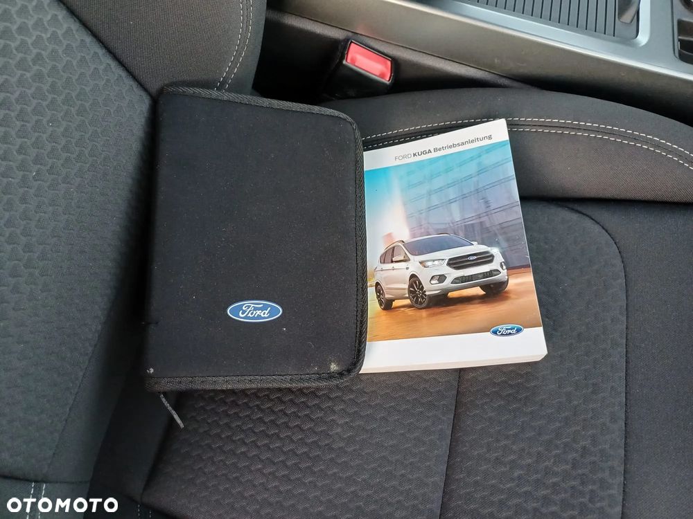 Ford Kuga - 29