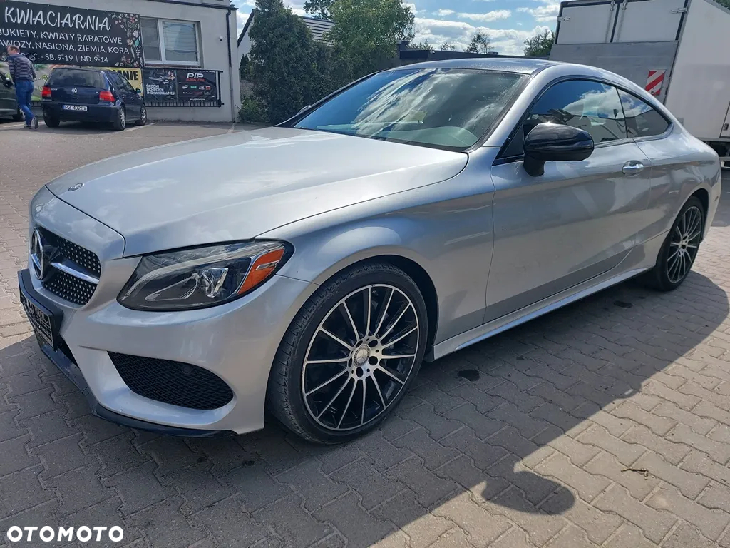 Mercedes-Benz Klasa C 300 Coupe 9G-TRONIC AMG Line - 3