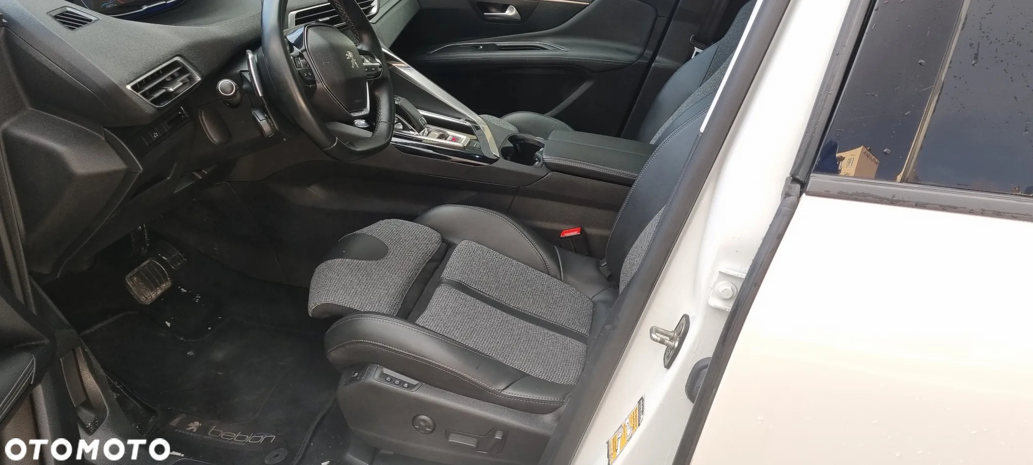 Peugeot 3008 BlueHDi 180 Stop & Start EAT8 Allure - 17