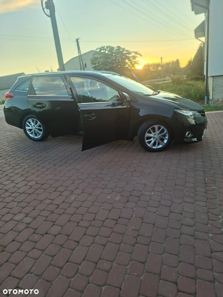 Toyota Auris 1.6 Edition - 10