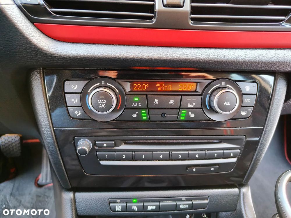 BMW X1 sDrive16d Sport Line - 29