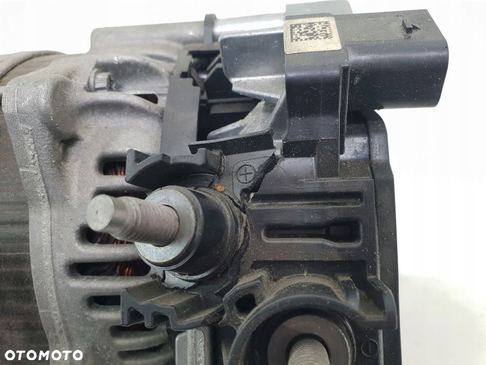 BMW G20 G21 G30 ALTERNATOR 8490438 - 9