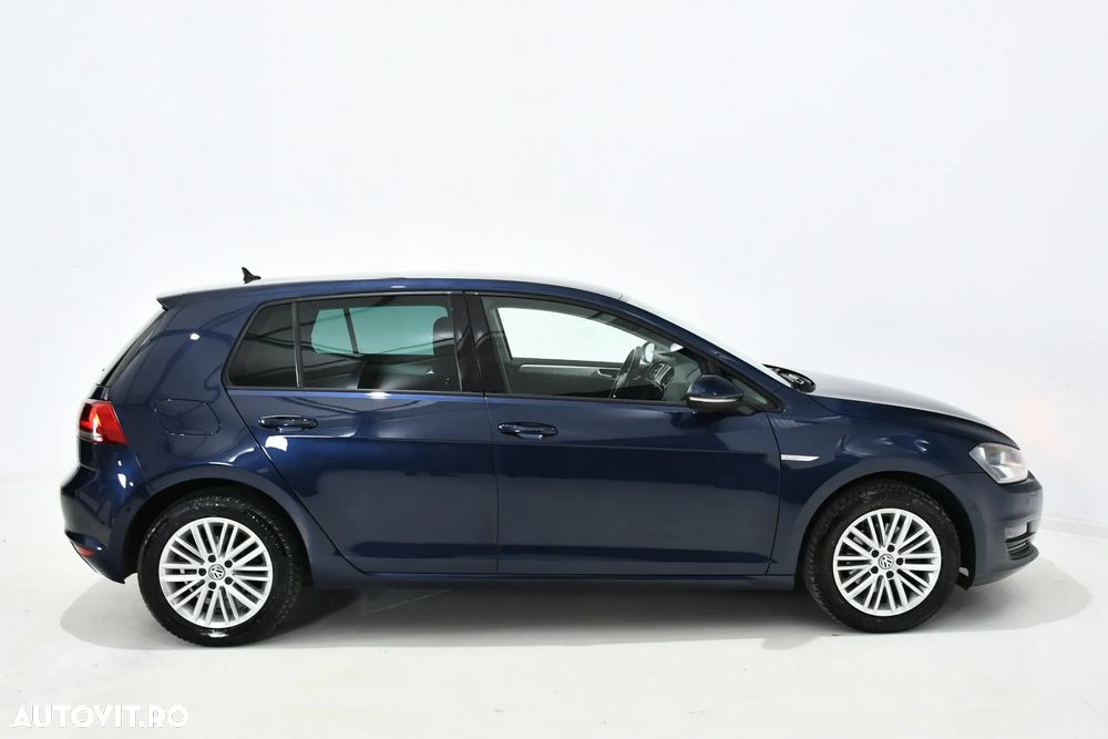 Volkswagen Golf 2.0 BlueTDI DSG Cup - 4