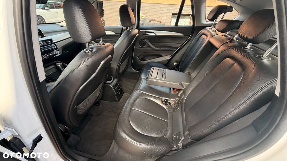 BMW X1 sDrive18d Advantage sport - 15
