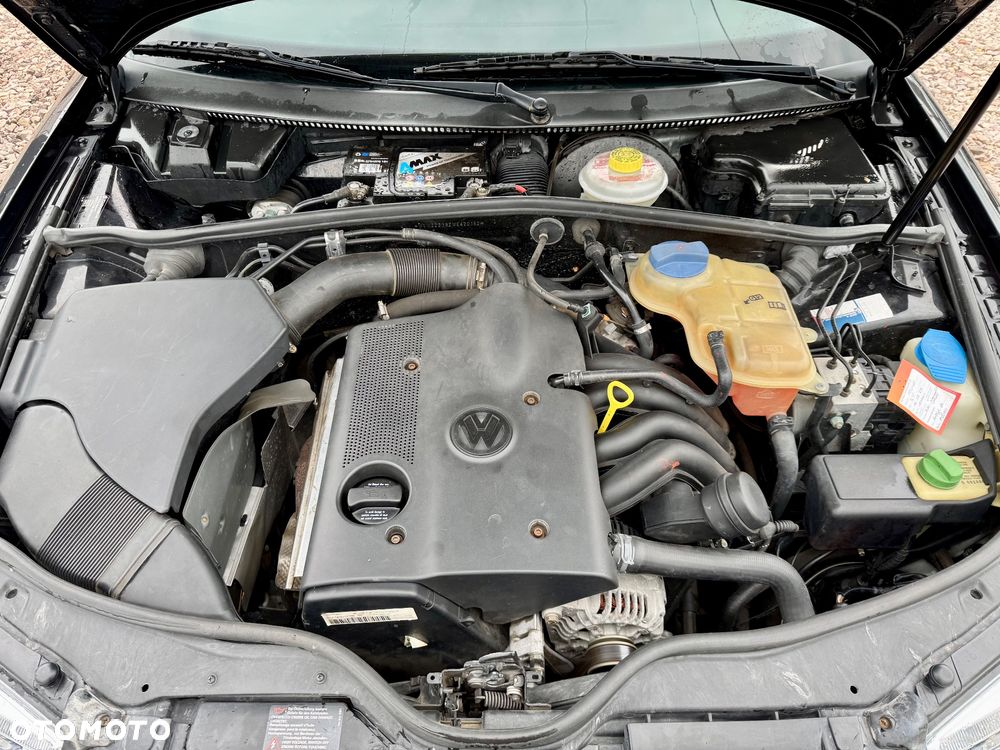 Volkswagen Passat 1.6 - 2