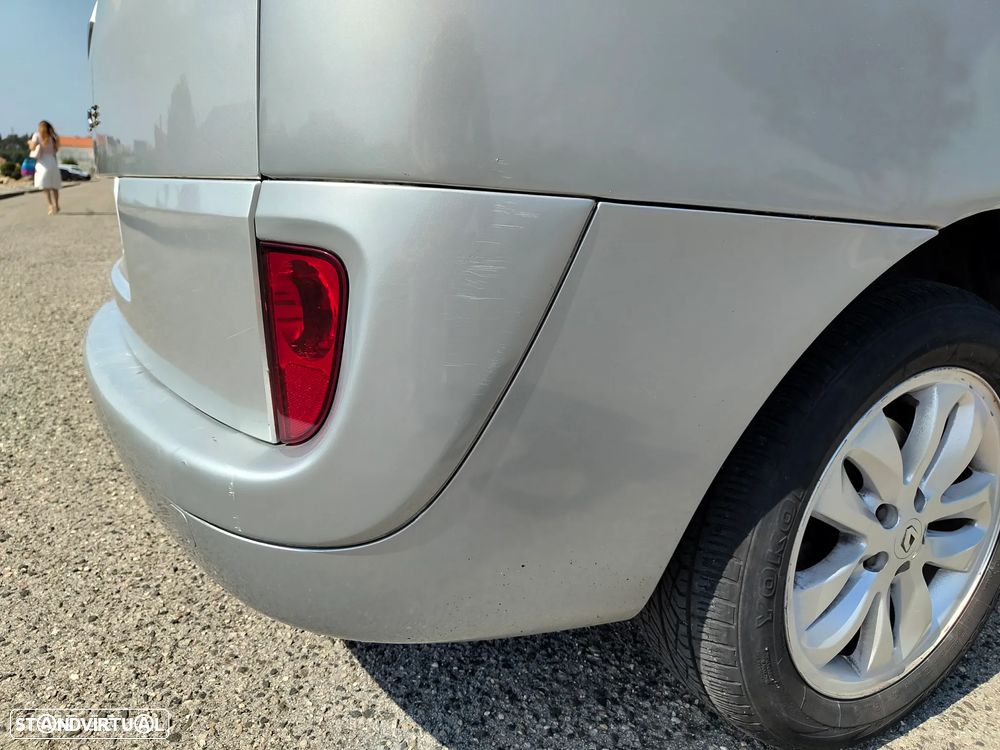 Renault Grand Espace 2.0 dCi SE Tech-Road 7L - 27