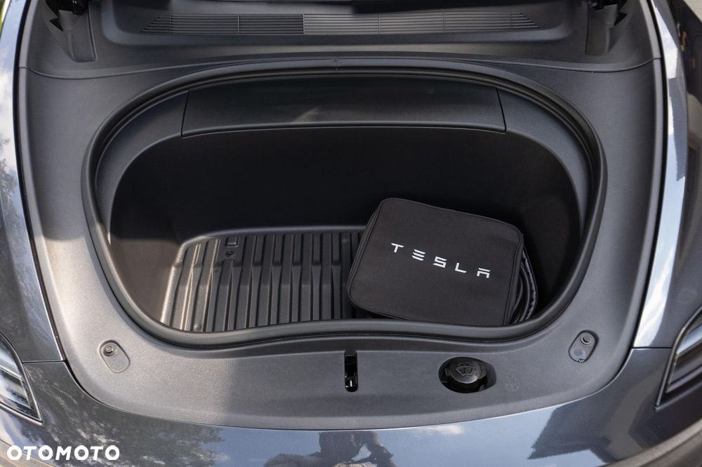 Tesla Model 3 Langstreckenbatterie Allradantrieb Dual Motor Performance - 21