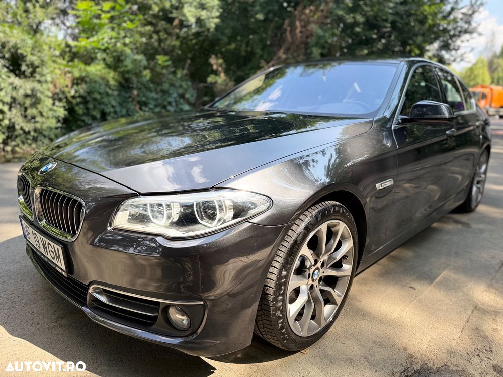 BMW Seria 5 520d Aut. Luxury Line - 7