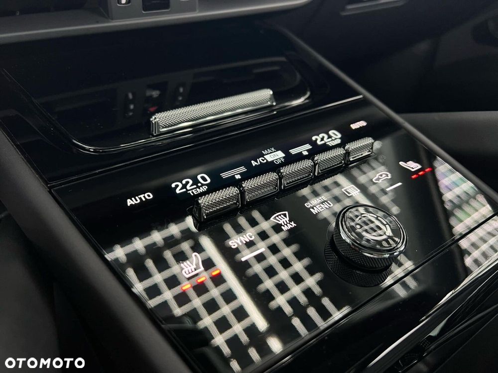 Porsche Cayenne - 34