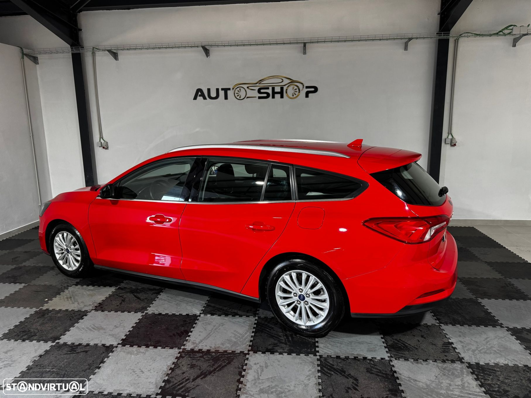 Ford Focus SW - 21