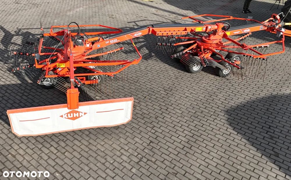 Kuhn ZGRABIARKA GA 6632 ZGRABIARKA KUHN 2 KARUZELE Zapraszam Posiadam wiele maszyn Ciagnik Prasa Kosiarka - 15